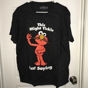 🔴 Men’s XL Sesame Street Graphic Tee